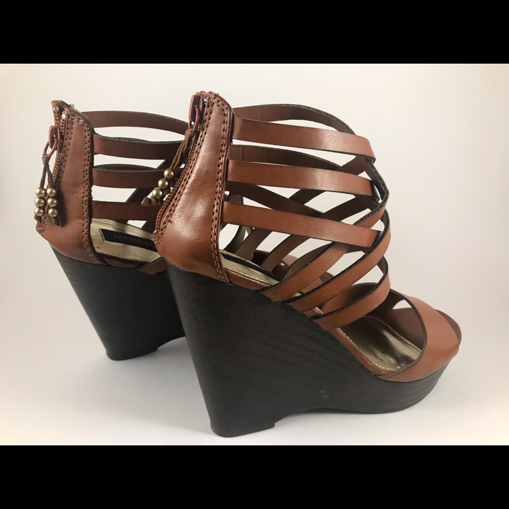 Shoes - Picture 2 of 9